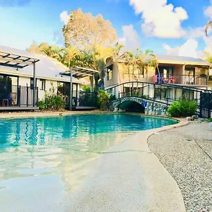 Apartment In 4* - Pool Views - Great Location, Noosaville